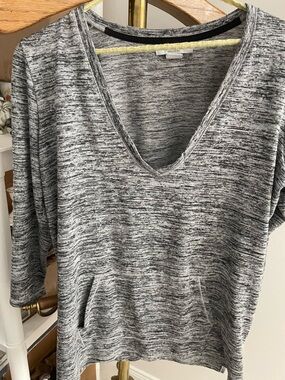 Liz Claiborne Weekend Top B/W Size L
